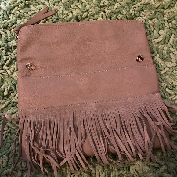 Fringe Bag - Picture 4 of 6